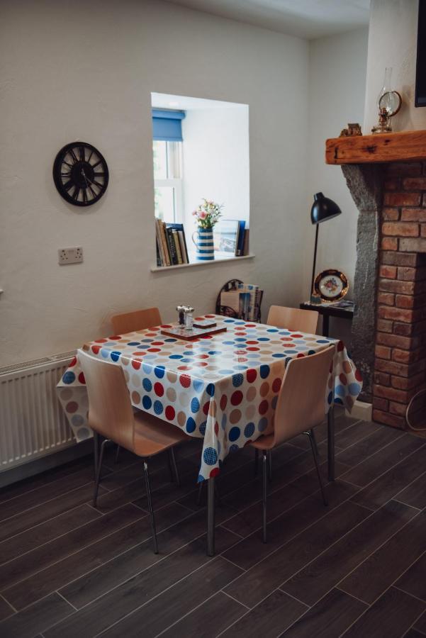 Lizzie'S Cottage Drumaroad Extérieur photo